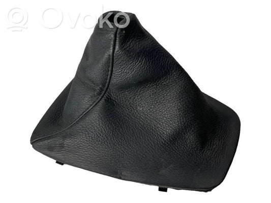 Ātrumu pārslēgšanas sviras dekoratīvā apdare (āda, uzgalis)