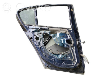 Aizmugurējās durvis