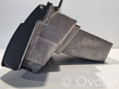 Радио / CD/DVD-плеер / навигация