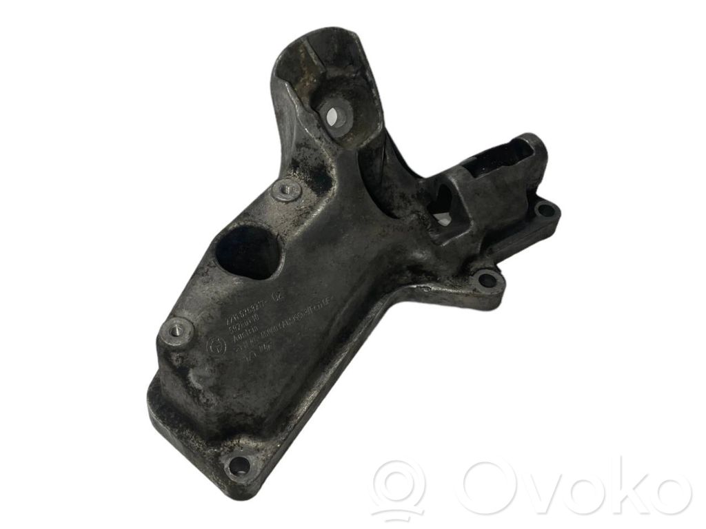 Dzinēja nostiprināšanas stiprinājums-kronšteins