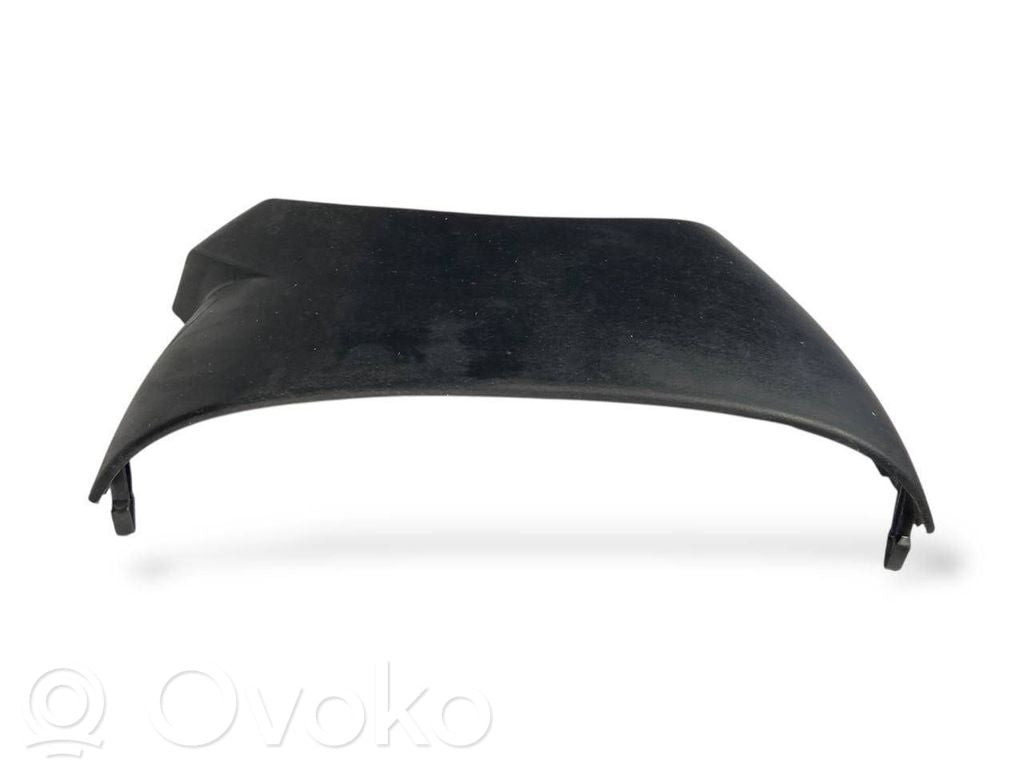 Stūres ass dekoratīvā apdare
