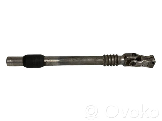 Steering wheel axle cross-joint