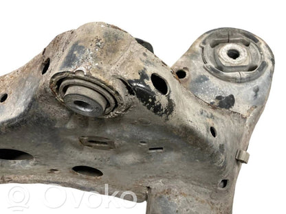 Pusrāmis aizmugurējais / priekšējais