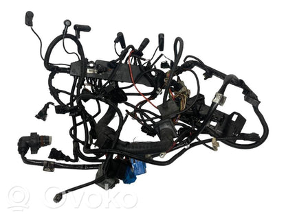 Dzinēja vadu instalācija