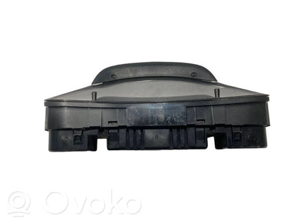 Speedometer (in the instrument panel)