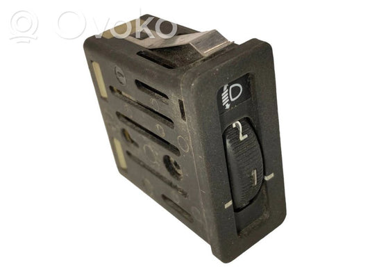 Lukturu augstuma regulēšanas slēdzis