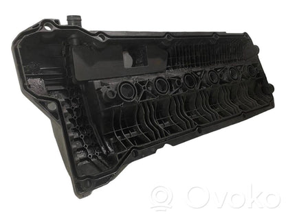 Valve cover
