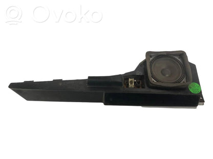 Динамик(и) в передней двери