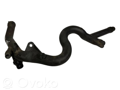 Caurulīte (-es) / šļūtene (-es)