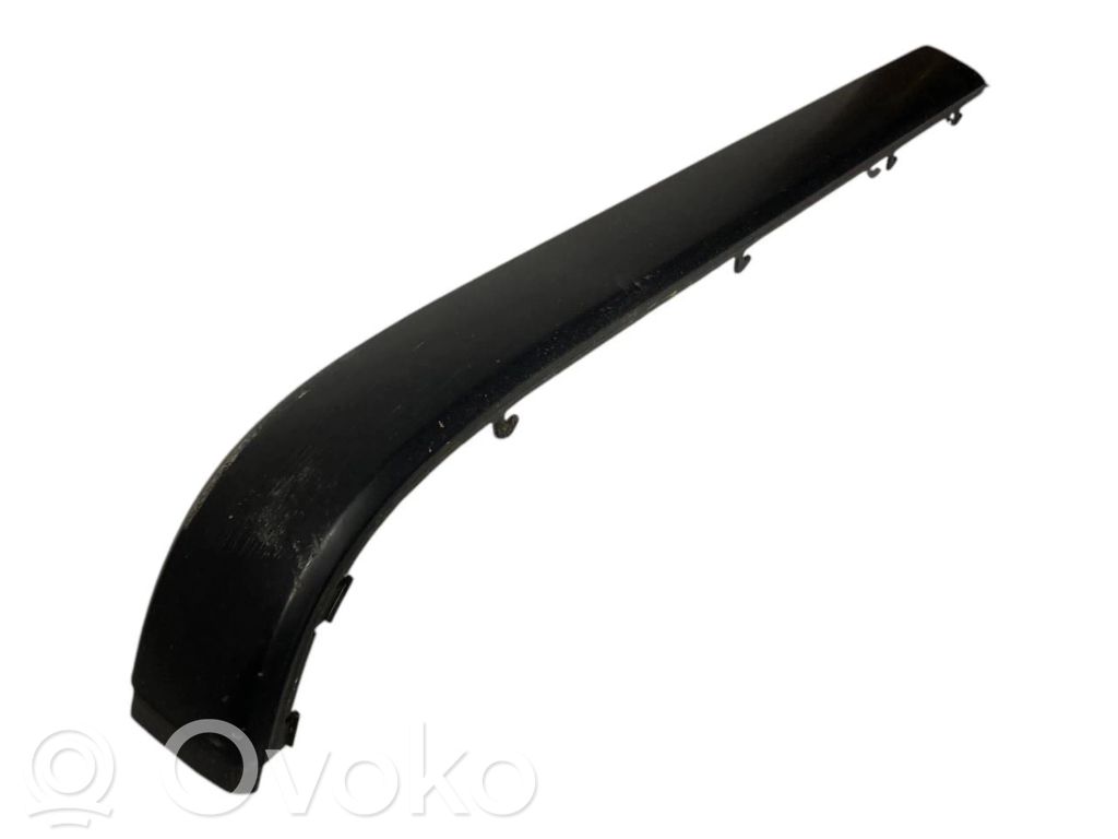 Dekoratīvās aizmugurē bampera ulikas