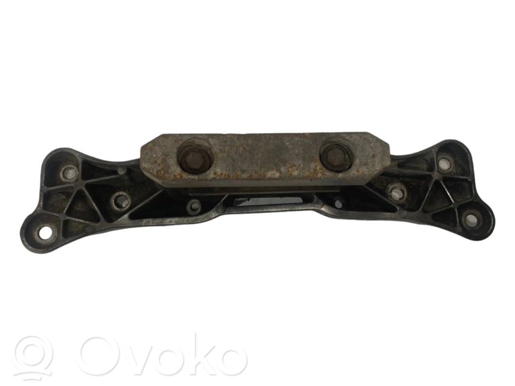 Pārnesumkārbas stiprinājuma kronšteins