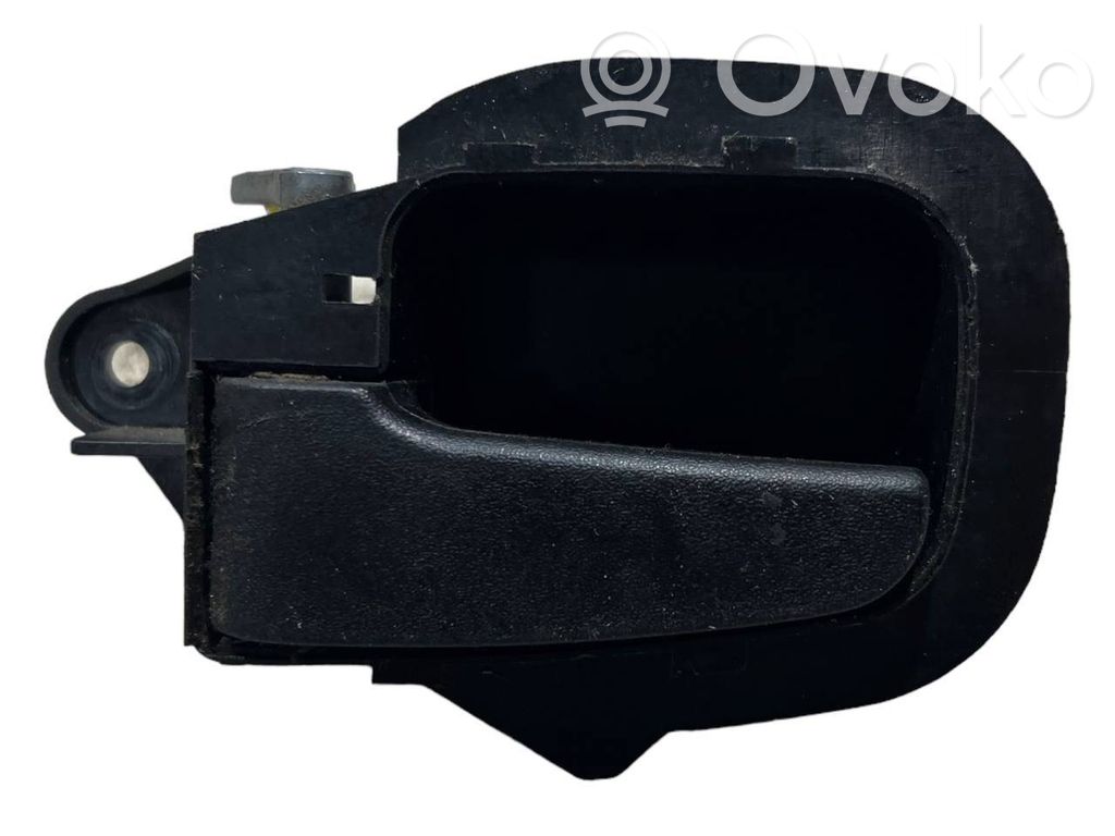 Внутренняя ручка открывания