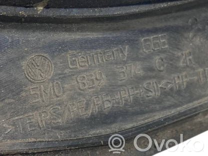 Aizmugurē durvju dekoratīvā apdare (moldings)