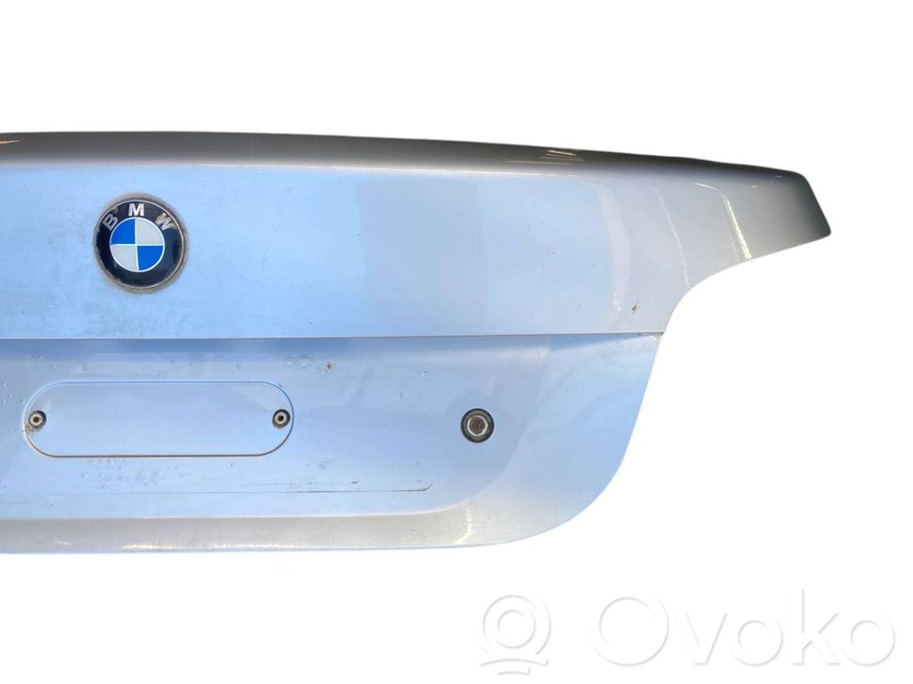 Aizmugurējais pārsegs (bagāžnieks)