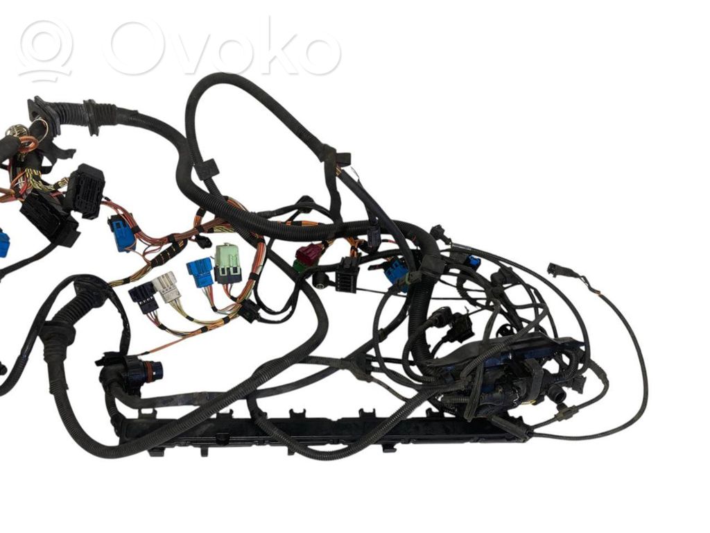 Dzinēja vadu instalācija