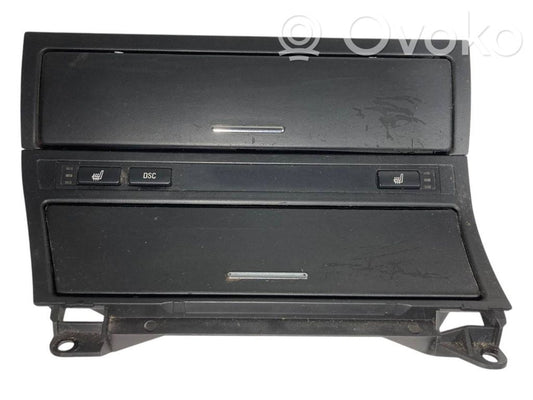 Пепельница (передняя)