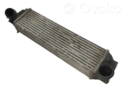 Starpdzesētāja radiators