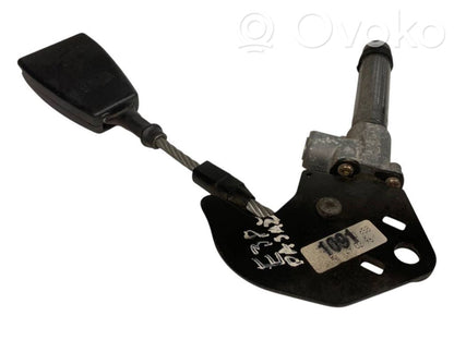 Пряжка ремня спереди