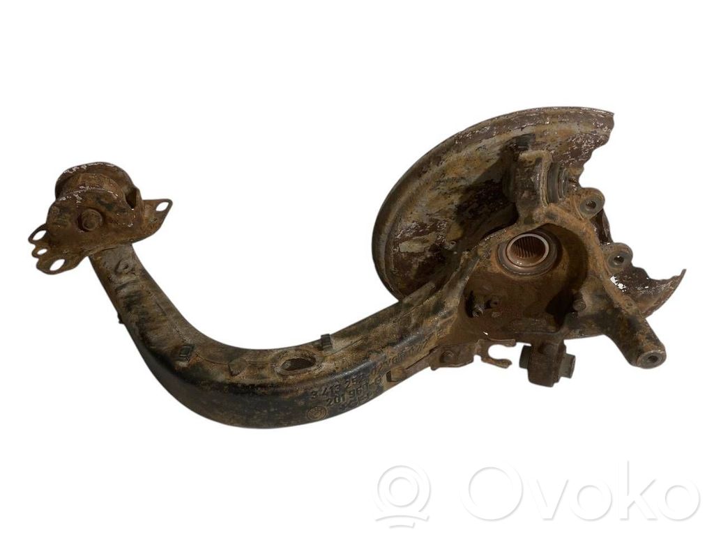 Aizmugurē riteņa rumbas vārpstas šarnīrs (stupica, capfa)