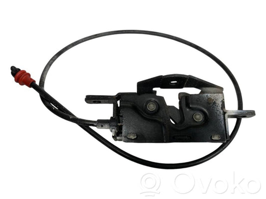 Aizmugurējā pārsega slēdzene