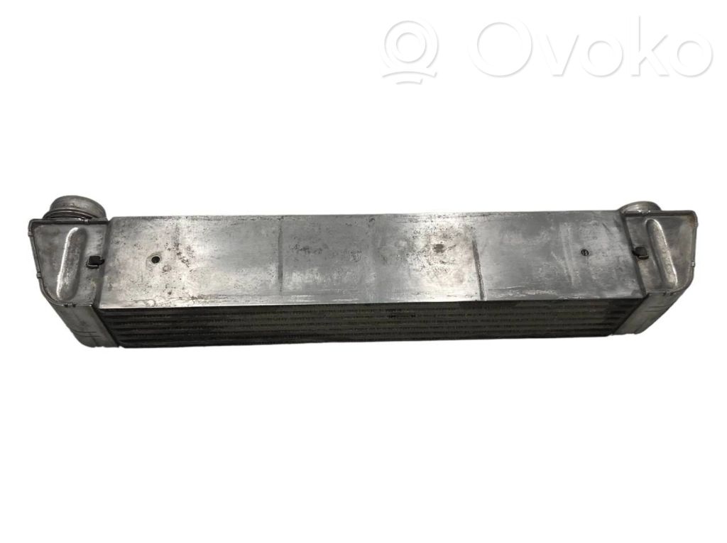 Starpdzesētāja radiators