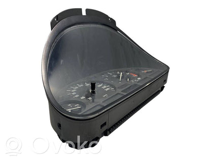 Speedometer (in the instrument panel)