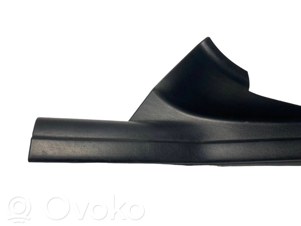 Aizmugurējā sliekšņa dekoratīvā apdare (iekšējā)