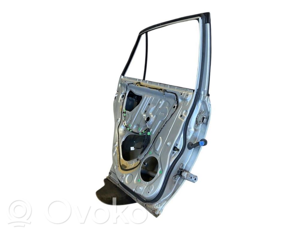 Aizmugurējās durvis