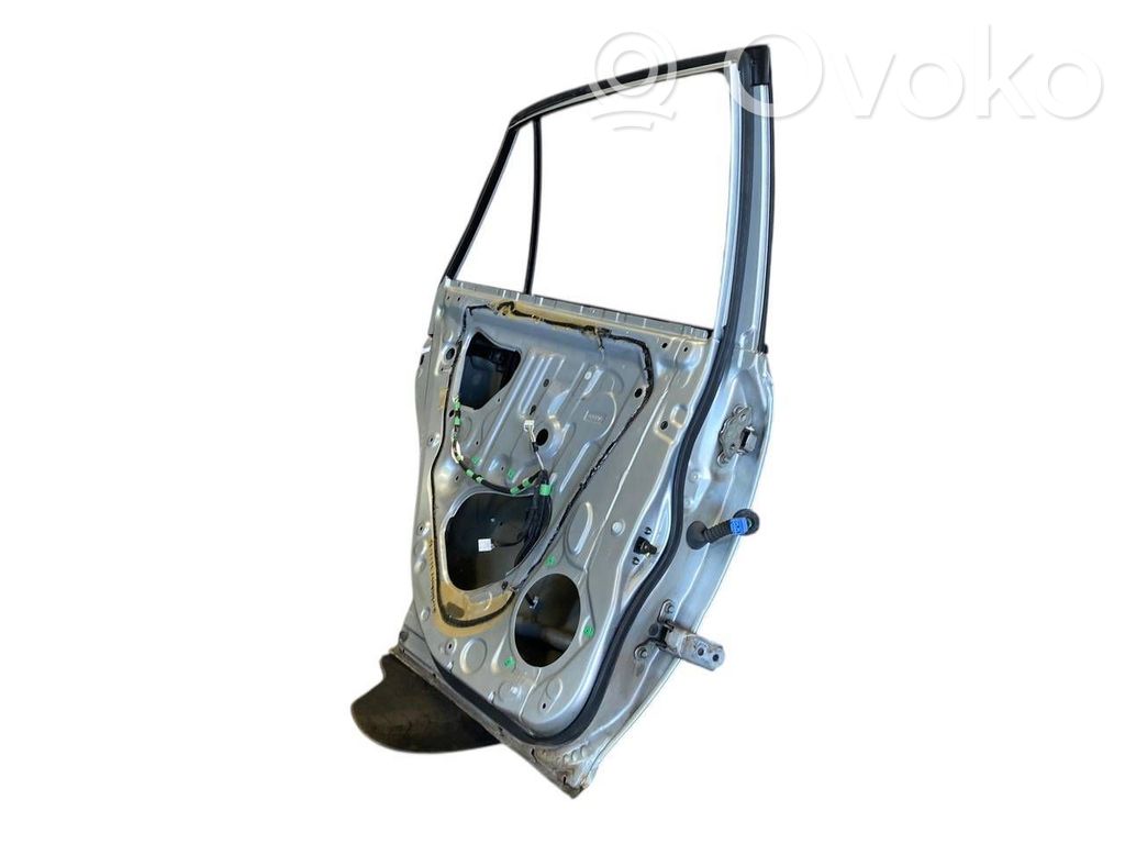 Aizmugurējās durvis