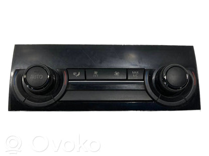 Gaisa kondicioniera / klimata kontroles / salona apsildes vadības bloks (salonā)