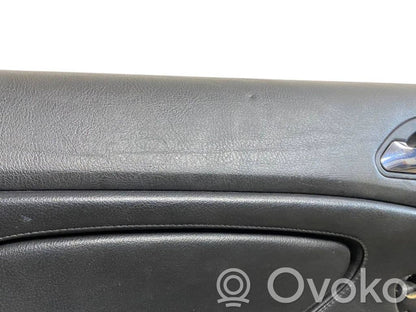 Priekšējo durvju apdare