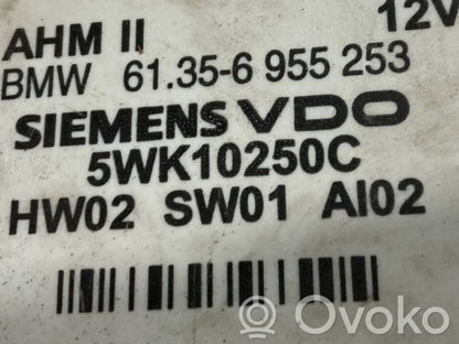 Piekabes āķa vadības bloks