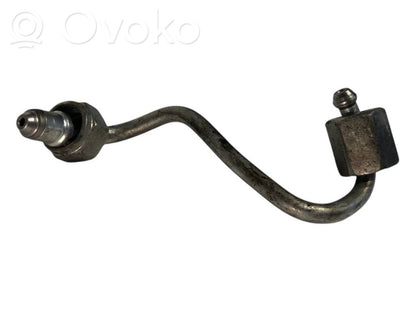 Degvielas caurulīte (-es)