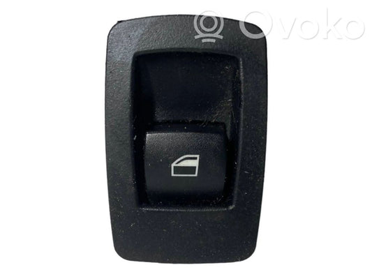 Power window switch