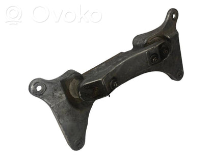 Transmission mounting bracket