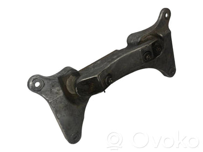 Pārnesumkārbas stiprinājuma kronšteins