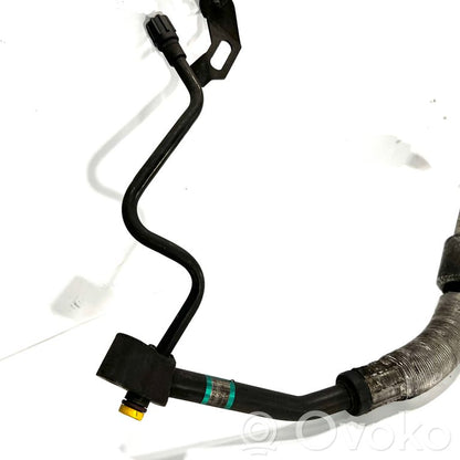 Air conditioner pipe(s) / hose(s)