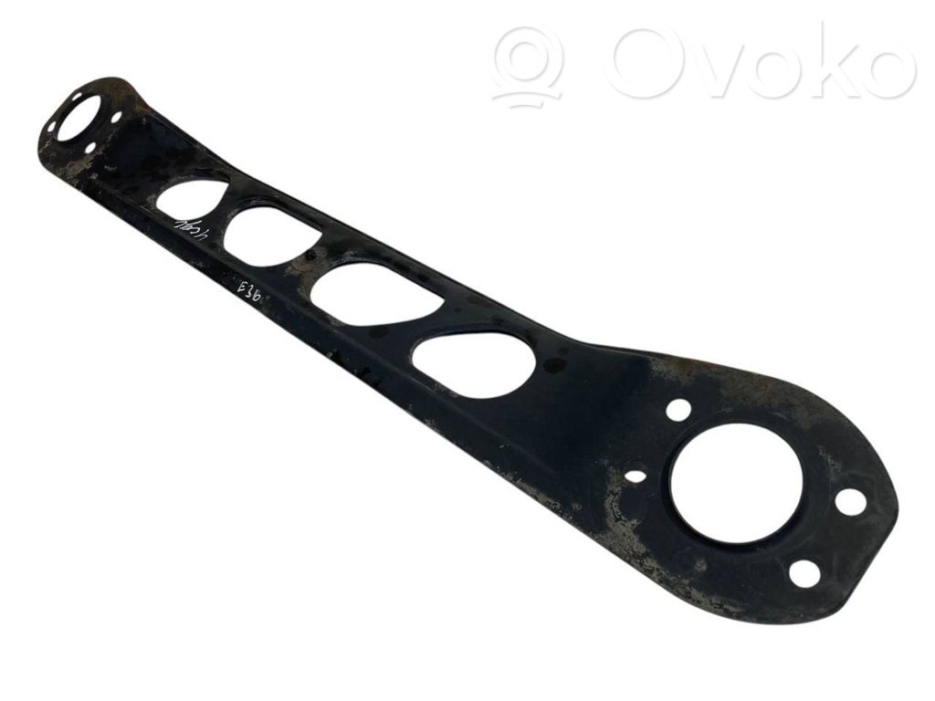 Priekšpusē bampera sastiprinājums