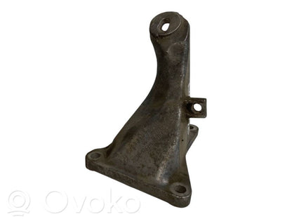 Dzinēja nostiprināšanas stiprinājums-kronšteins