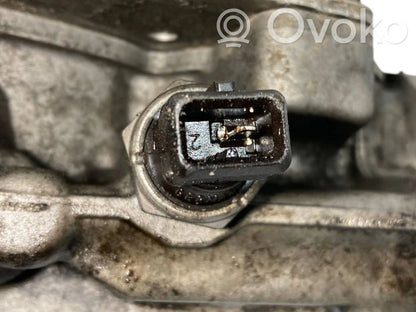 Eļļas filtra turētājs / dzesētājs