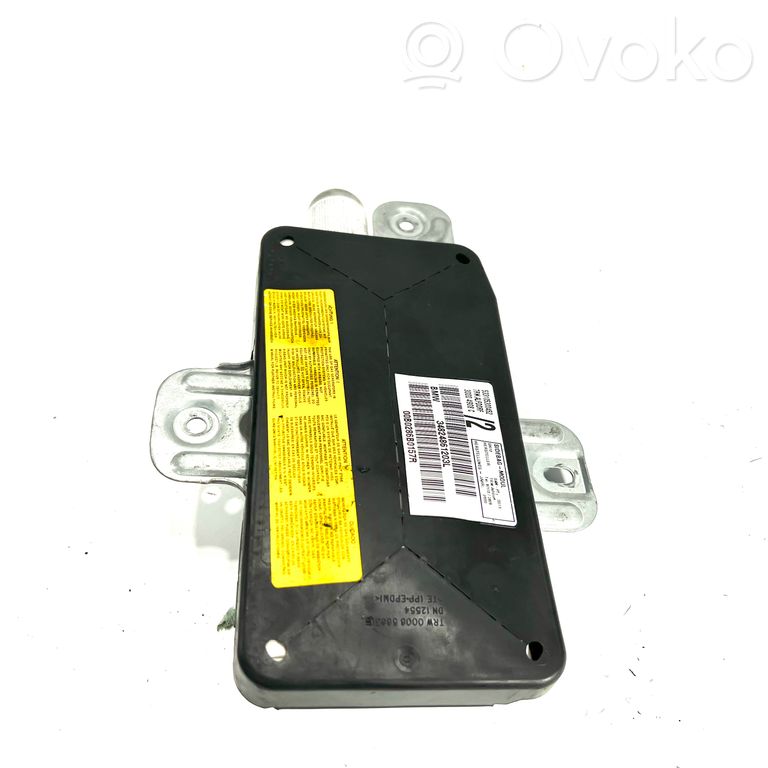 Priekšējo durvju drošības spilvens