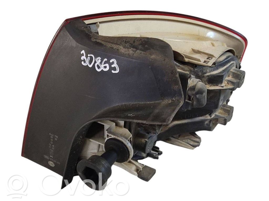 Aizmugurējais lukturis virsbūvē