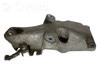 Dzinēja nostiprināšanas stiprinājums-kronšteins