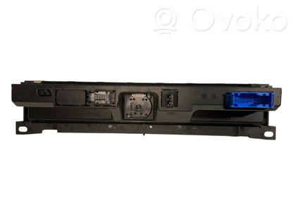Air conditioning / climate control / interior heating control unit (in the passenger compartment)