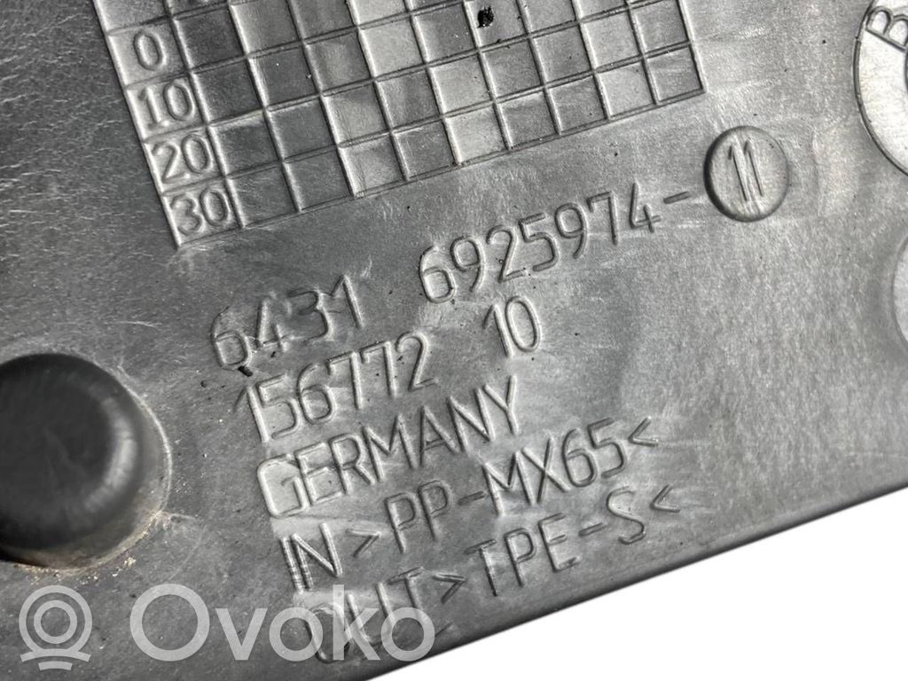 Cita veida dzinēja nodalījuma detaļa
