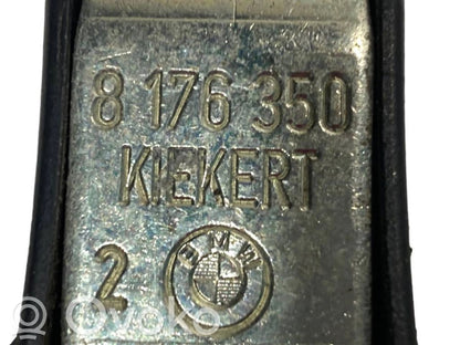 Aizmugurē slēdzenes cilpa