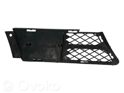 Lower grille (three-piece)