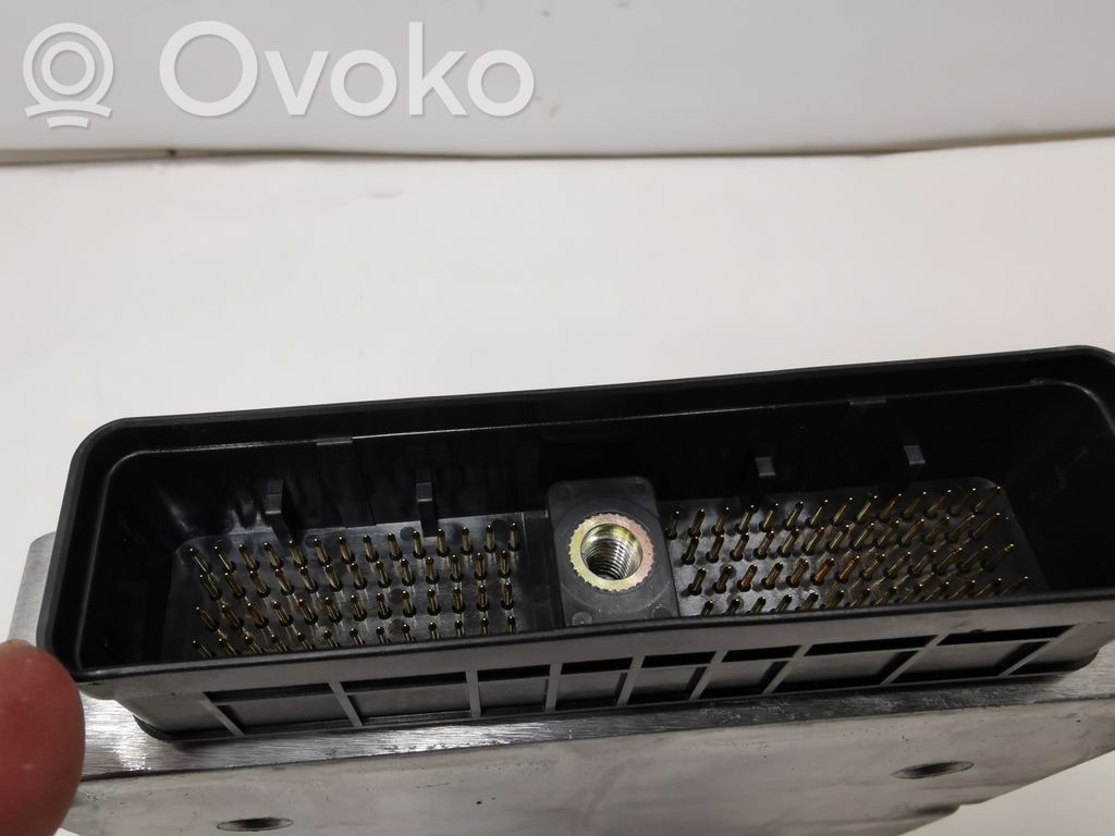 Блок управления двигателем