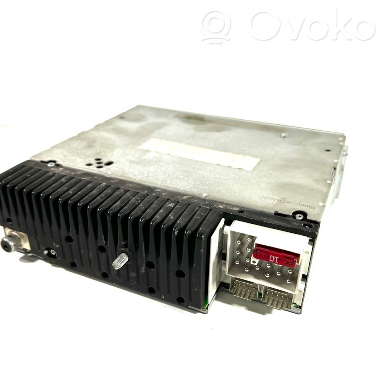 Radio / CD/DVD atskaņotājs / navigācija