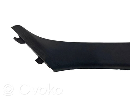 (A) statņa dekoratīvā apdare